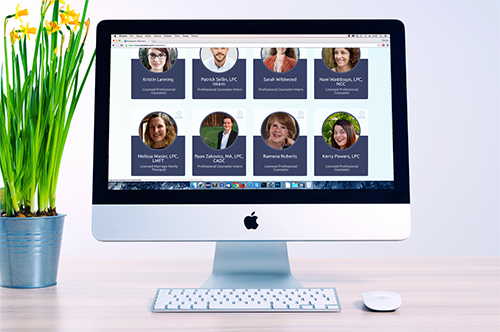 Computer-screen-therapist-directory